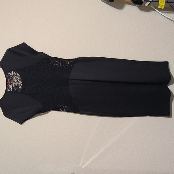 Bongo Lace Bodycon Dress - Picture 6 of 8